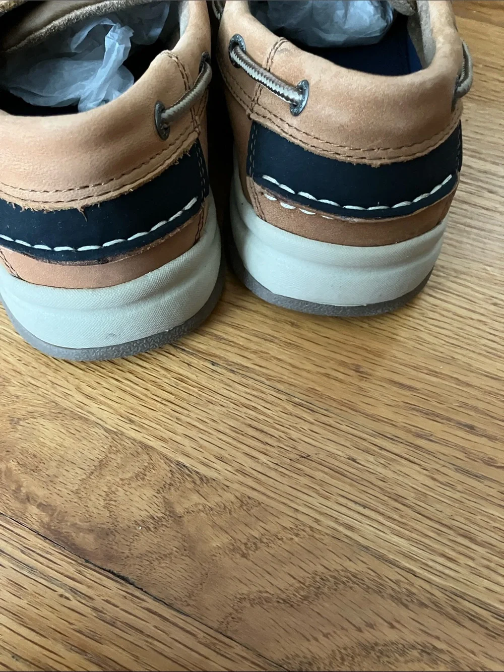 Sebago Men's Tan Nubuck Boat Shoes with Contrast Laces